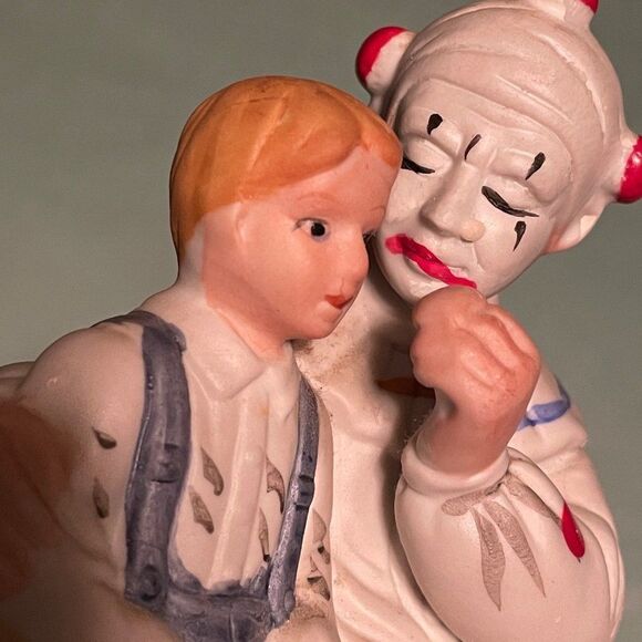 Norman Rockwell The Runaway ceramic clown boy & dog vintage Porcelain Figurine - Picture 9 of 16